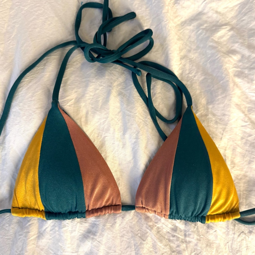 Oneone Swimwear Bikini Set - Picture 4 of 7